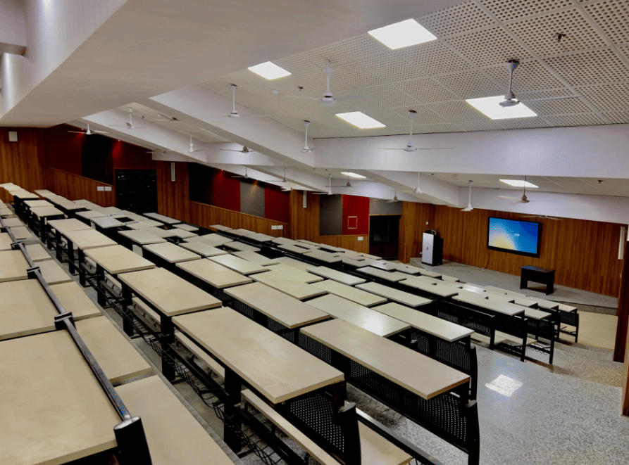 American International Institute Of Medical Sciences Udaipur College Building photo 4